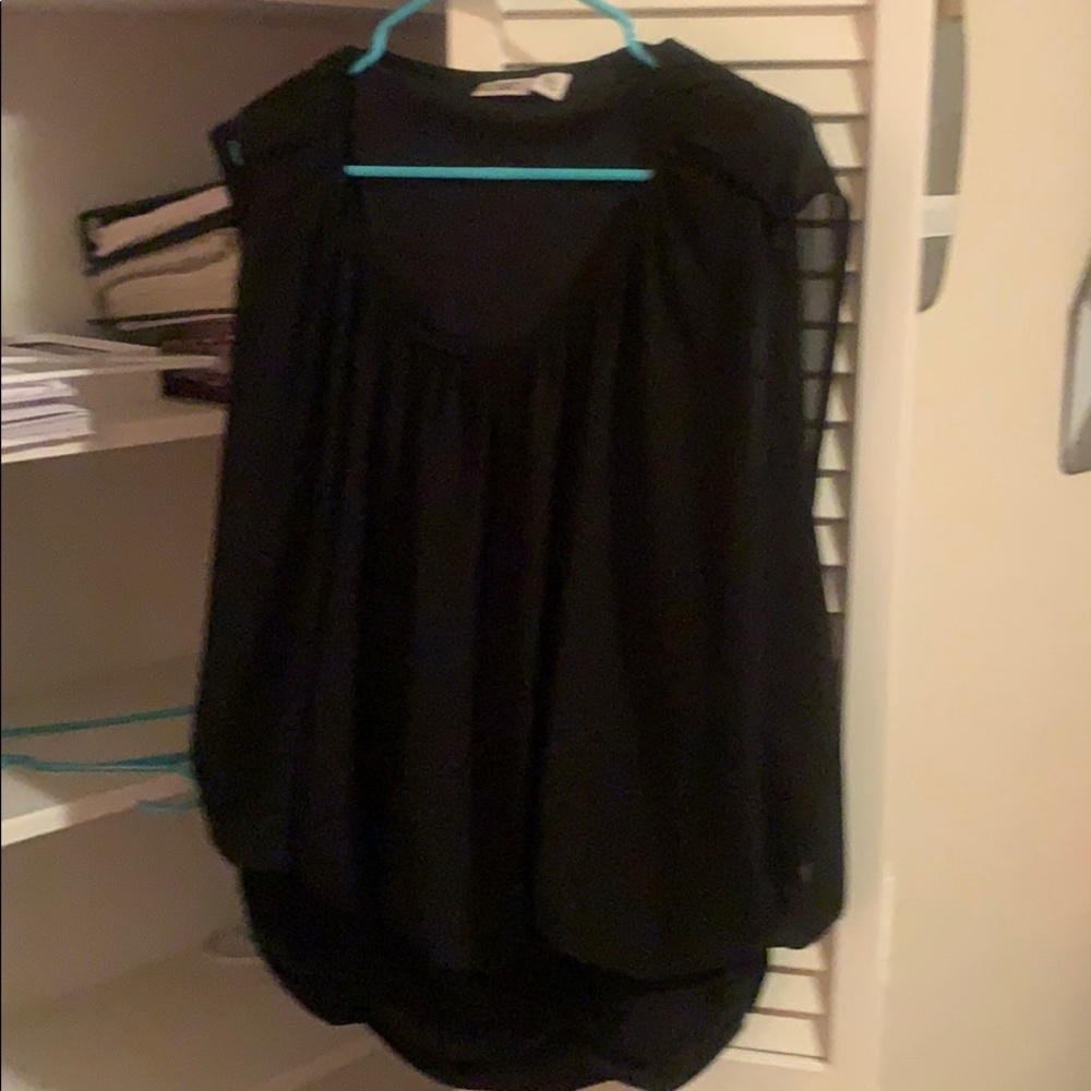 Classic black top